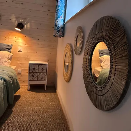 Maison D Hotes Pivoine Et Colibri Bed and Breakfast 3*