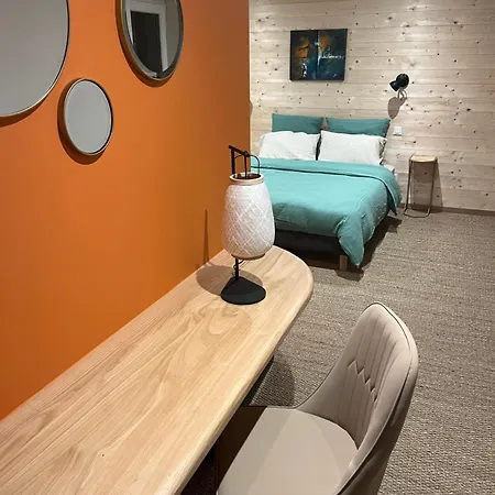 Bed and Breakfast Maison D Hotes Pivoine Et Colibri 3*