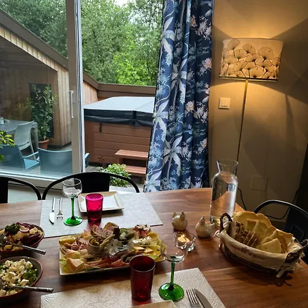 Maison D Hotes Pivoine Et Colibri Bed and Breakfast